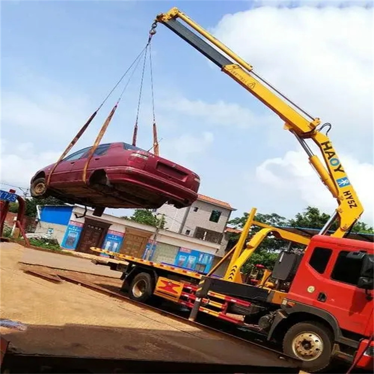 宁国吊车吊汽车的正确方法